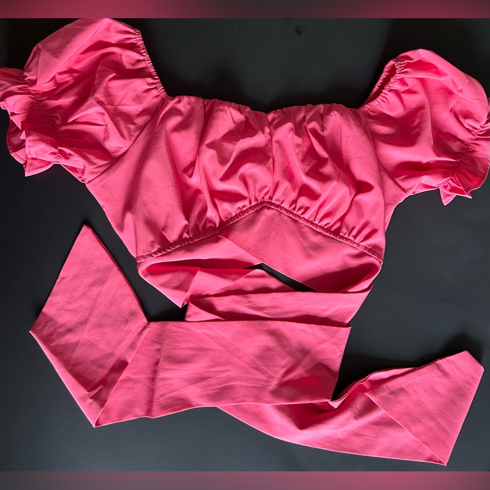 pink tie up crop top